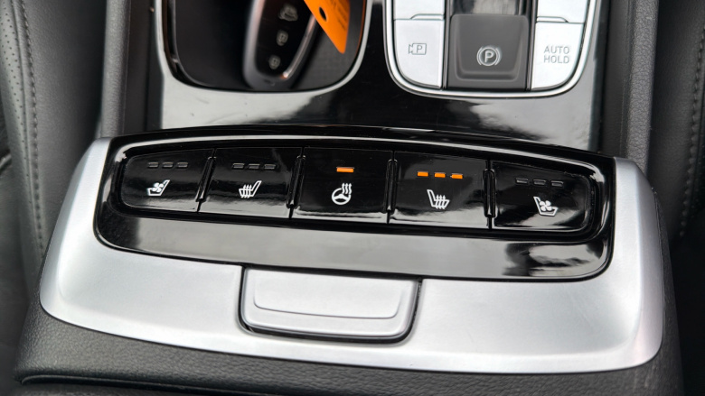 Hyundai TUCSON 1.6 TGDi 48V MHD 180 Ultimate 5dr 4WD DCT Petrol Estate